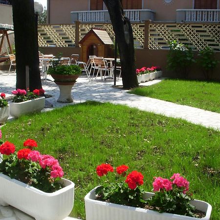 Hotel Roma Marina di Massa Luaran gambar