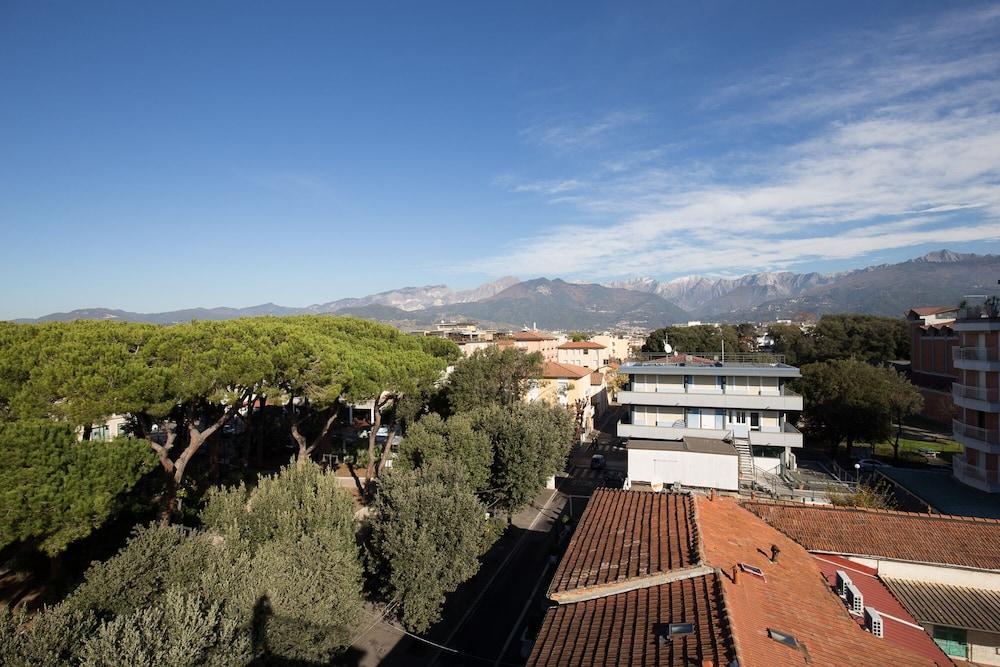 Hotel Roma Marina di Massa Luaran gambar