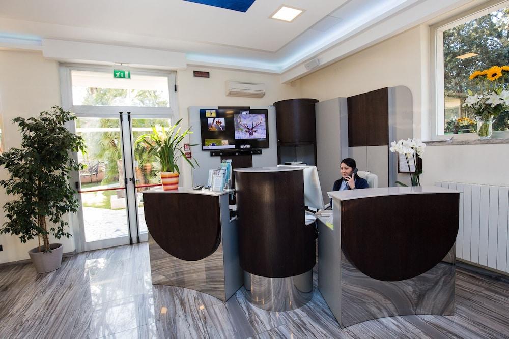 Hotel Roma Marina di Massa Luaran gambar