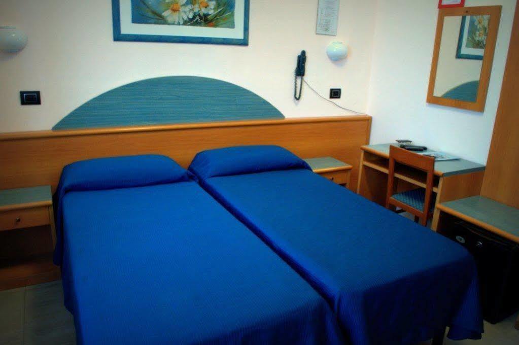 Hotel Roma Marina di Massa Luaran gambar